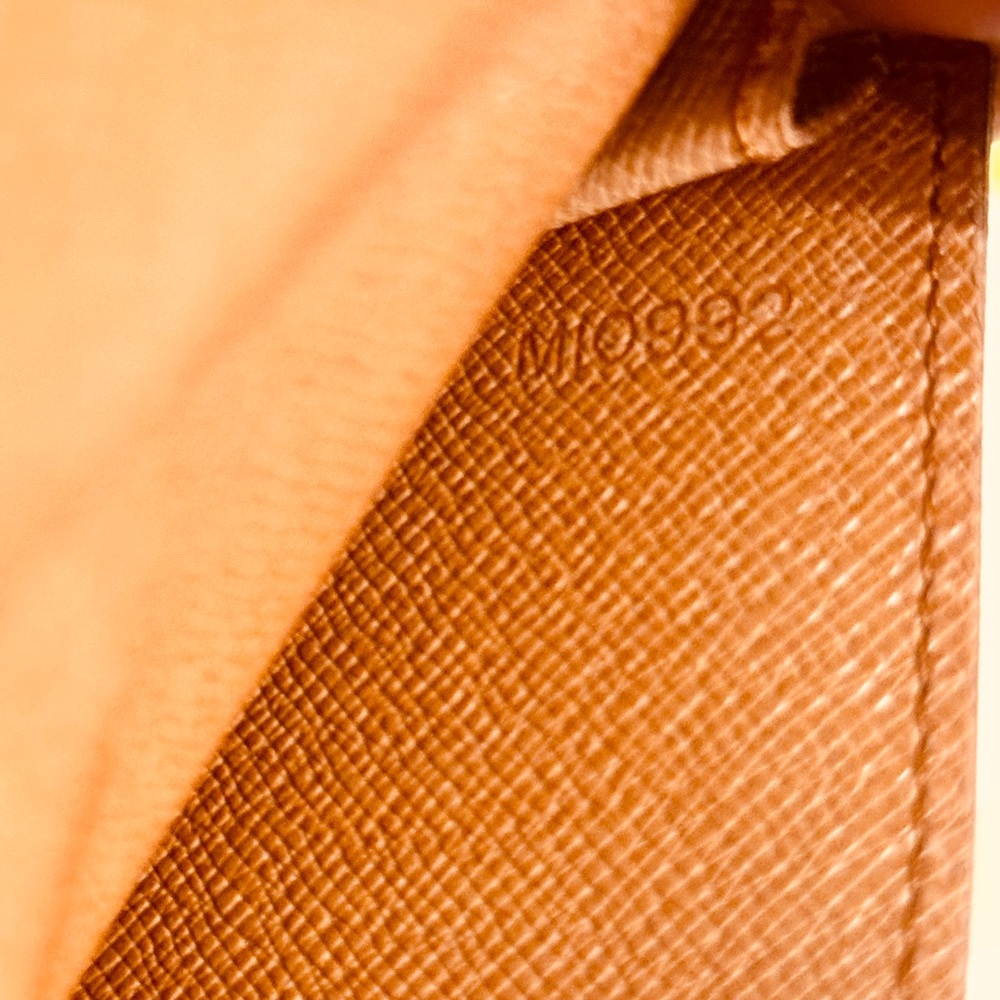 Louis Vuitton Brown Monogram clutch wallet - Picture 4 of 13